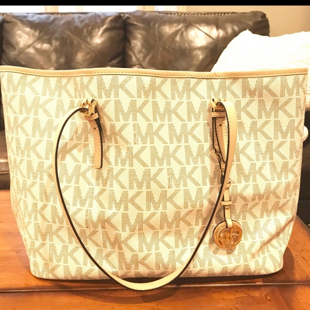 Micheal Kors tote bag